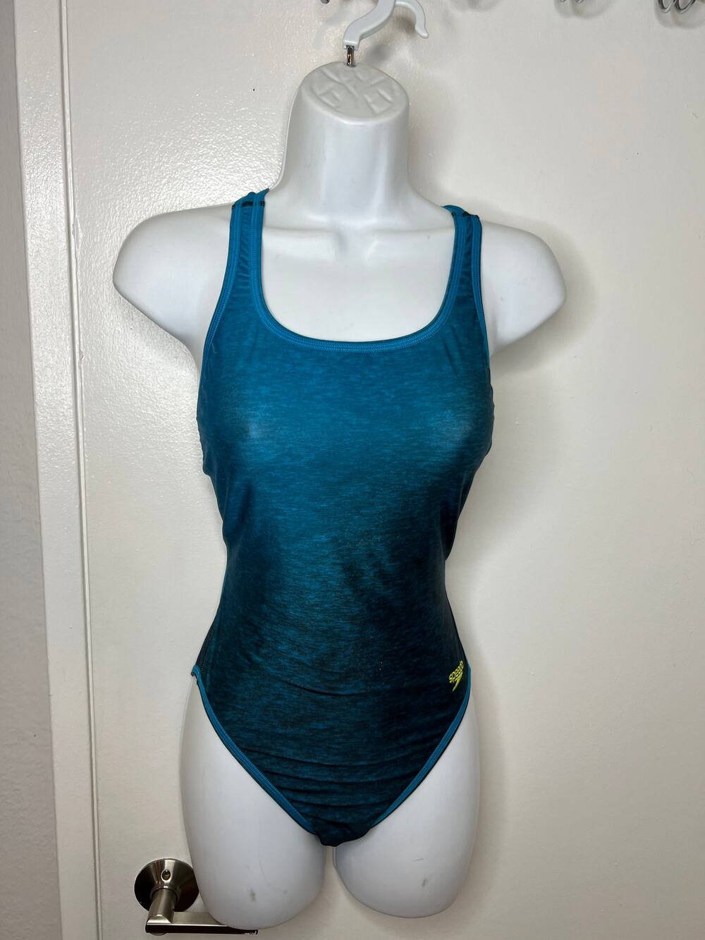 Speedo Women's One-Piece Racerback Swimsuit Teal/Black ~ Size 8 (34)